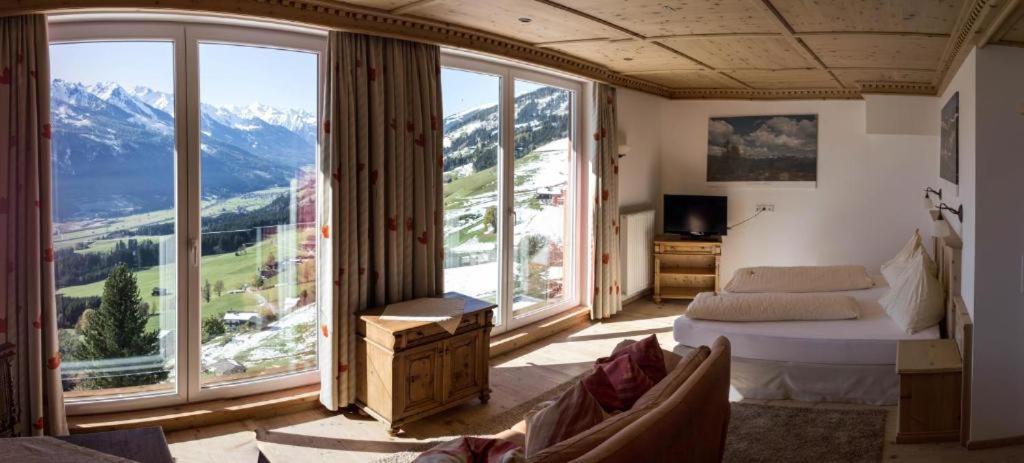 Klausner Hotel มิทเทอร์ซิลล์ ภายนอก รูปภาพ